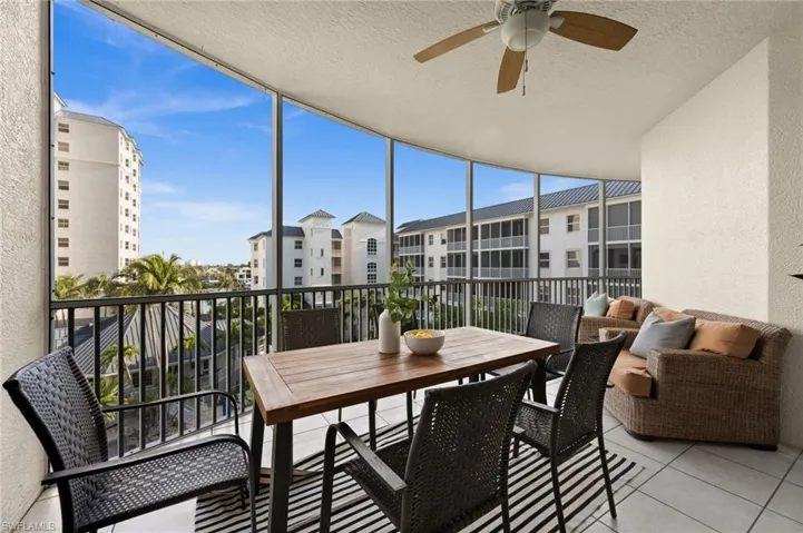 470 Launch Cir V503, Naples, Florida 34108