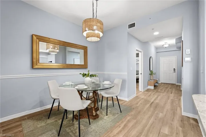 470 Launch Cir V503, Naples, Florida 34108