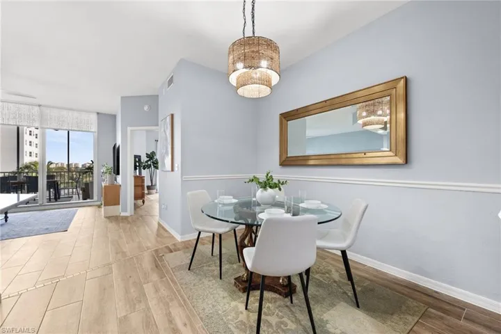 470 Launch Cir V503, Naples, Florida 34108