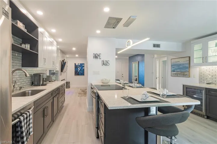 788 Park Shore Dr # F37, Naples, Florida 34103