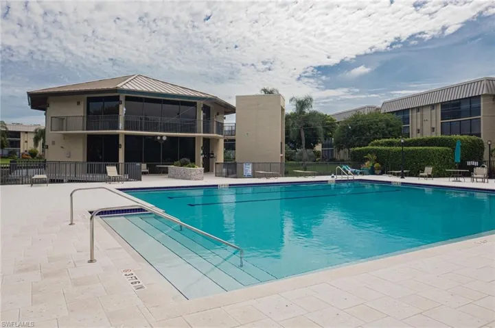 788 Park Shore Dr # F37, Naples, Florida 34103