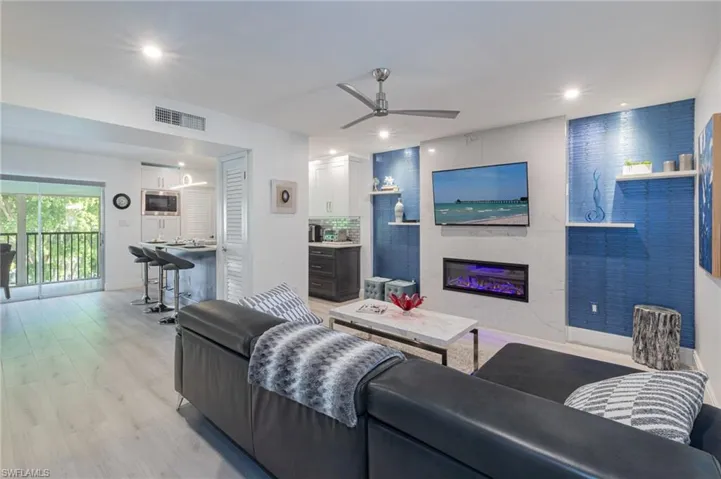 788 Park Shore Dr # F37, Naples, Florida 34103