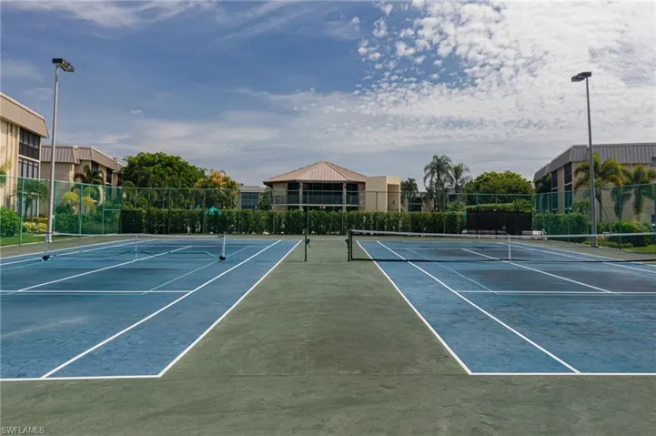 788 Park Shore Dr # F37, Naples, Florida 34103