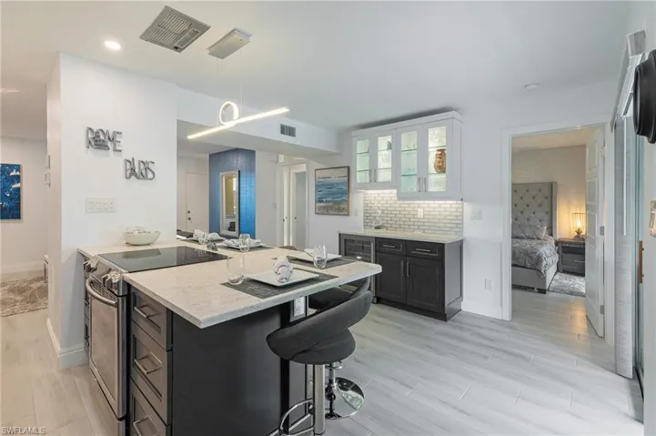 788 Park Shore Dr # F37, Naples, Florida 34103
