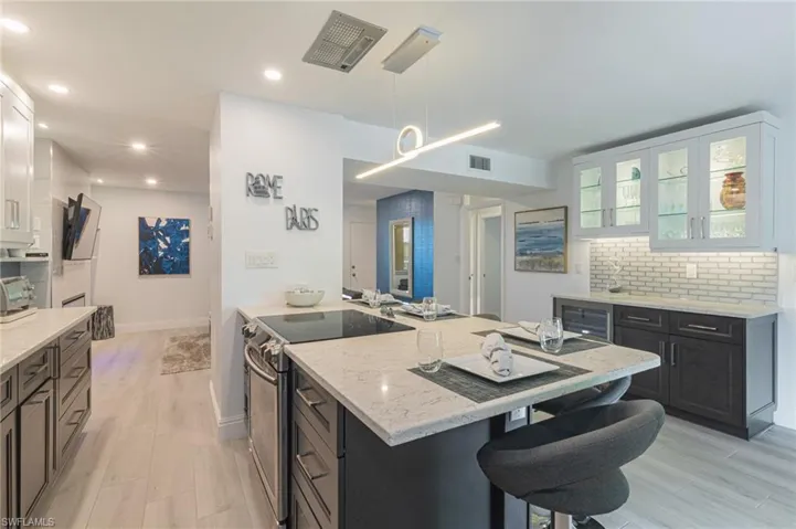 788 Park Shore Dr # F37, Naples, Florida 34103