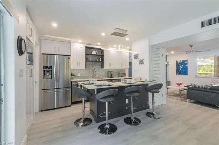 788 Park Shore Dr # F37, Naples, Florida 34103