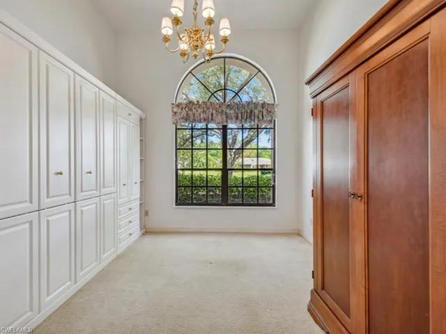 4th Bedroom/built-in Murphy bed