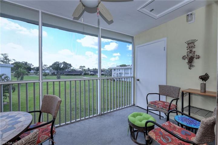 Welcome to your screened lanai area!