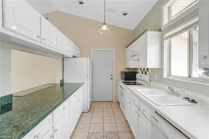 5581 Longleaf Dr, North Fort Myers, Florida 33917