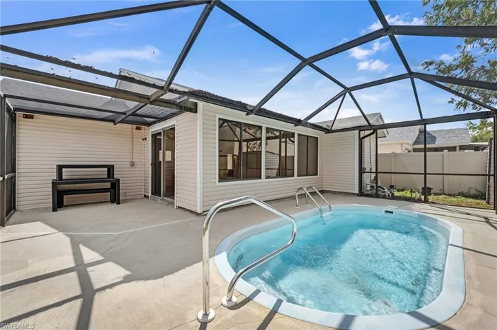 5581 Longleaf Dr, North Fort Myers, Florida 33917