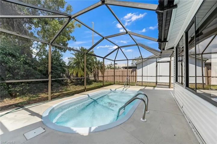 5581 Longleaf Dr, North Fort Myers, Florida 33917