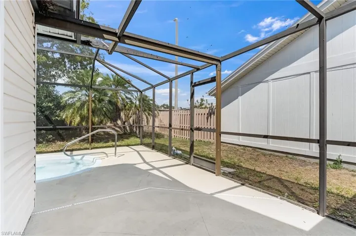 5581 Longleaf Dr, North Fort Myers, Florida 33917