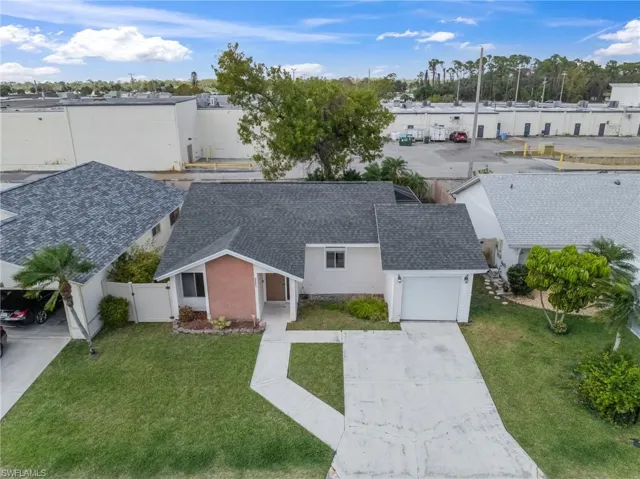 5581 Longleaf Dr, North Fort Myers, Florida 33917