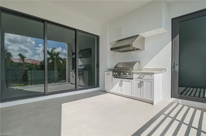 Outdoor kitchen