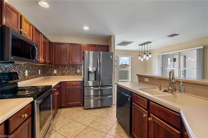 131 NW 6th  ST, Cape Coral, FL 33993