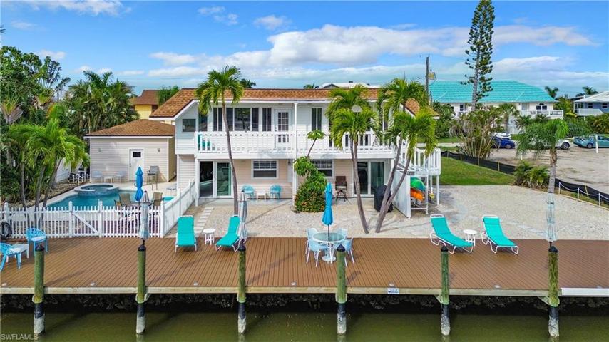 Triplex on waterfront double lot