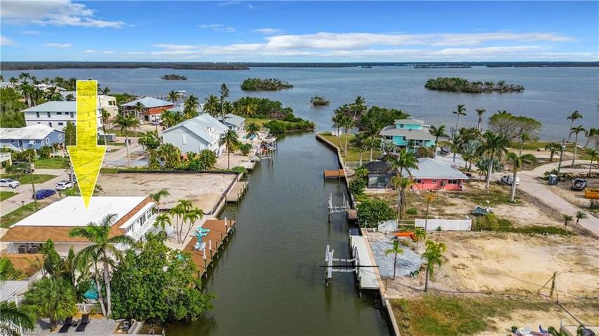 DIRECT ACCESS TO THE BAY