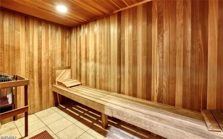 10243 Via Colomba Cir, Fort Myers, Florida 33966