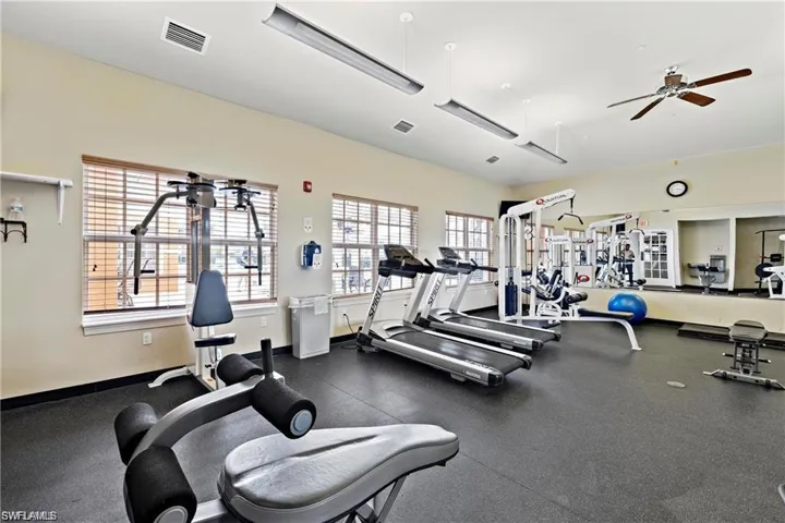10243 Via Colomba Cir, Fort Myers, Florida 33966