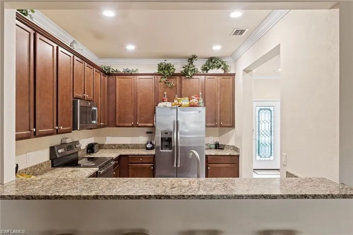 10243 Via Colomba Cir, Fort Myers, Florida 33966