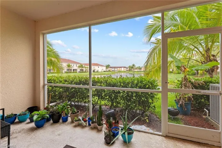 10243 Via Colomba Cir, Fort Myers, Florida 33966