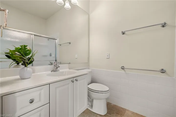 Owner's Bath His