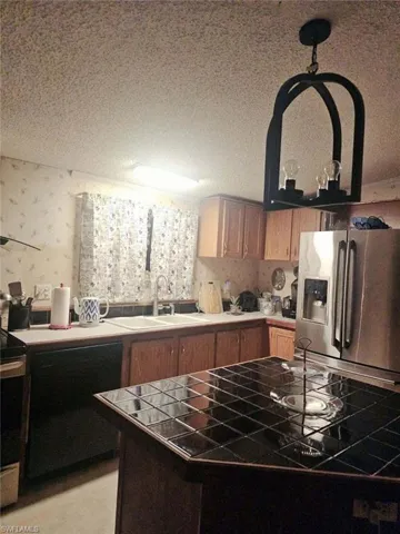 23675  Carolyn  LN, Fort Myers, FL 33913