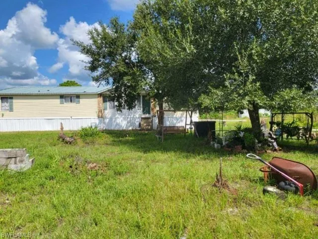 23675  Carolyn  LN, Fort Myers, FL 33913