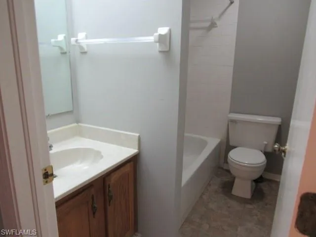 10022 Oxfordshire Ln 201, Fort Myers, Florida 33908
