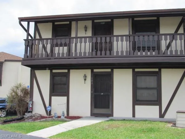 10022 Oxfordshire Ln 201, Fort Myers, Florida 33908