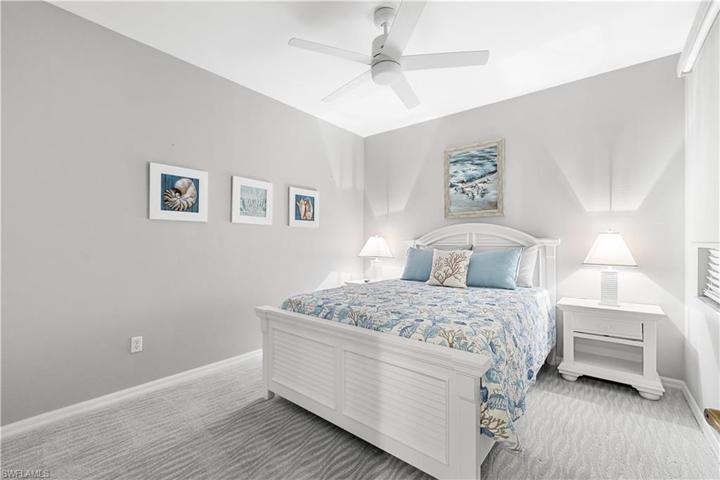 2nd Guest Bedroom w/Coastal Decor, NEW CARPET, and Closet.