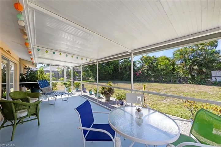 1758 Bikini Ct, Cape Coral, Florida 33904