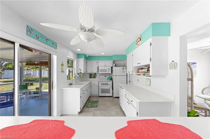 1758 Bikini Ct, Cape Coral, Florida 33904