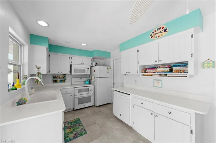 1758 Bikini Ct, Cape Coral, Florida 33904