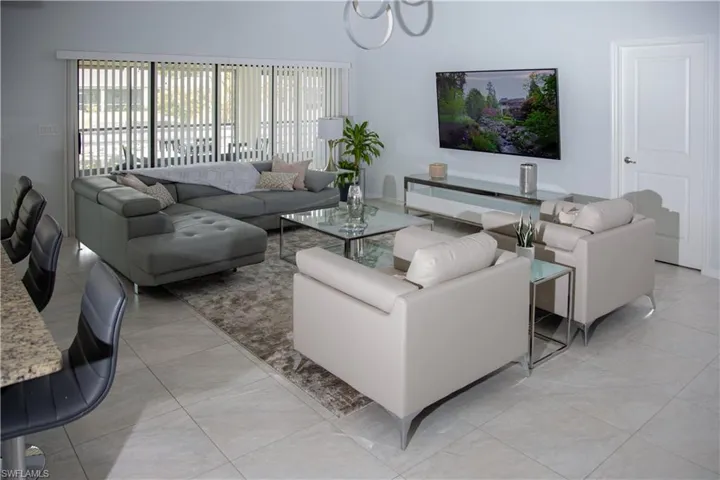 503 SW 11th  CT, Cape Coral, FL 33991