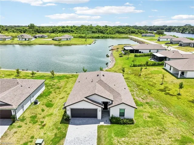 835 Gen D Macarthur Ave, Labelle, Florida 33935