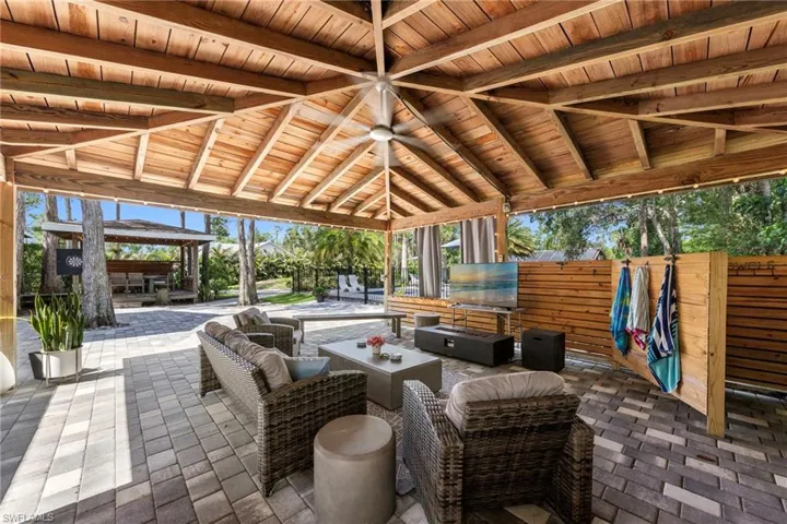 12010 Honeysuckle Rd, Fort Myers, Florida 33966