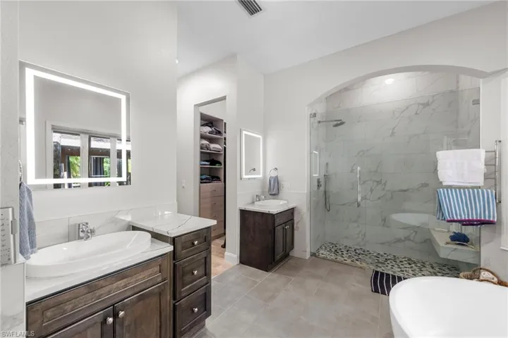 12010 Honeysuckle Rd, Fort Myers, Florida 33966