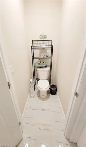 Master Bathroom Toilet Room