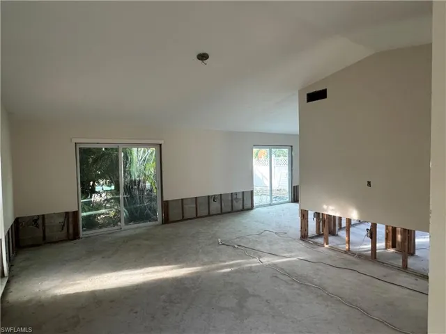 1683 Atlanta Plaza Dr, Sanibel, Florida 33957