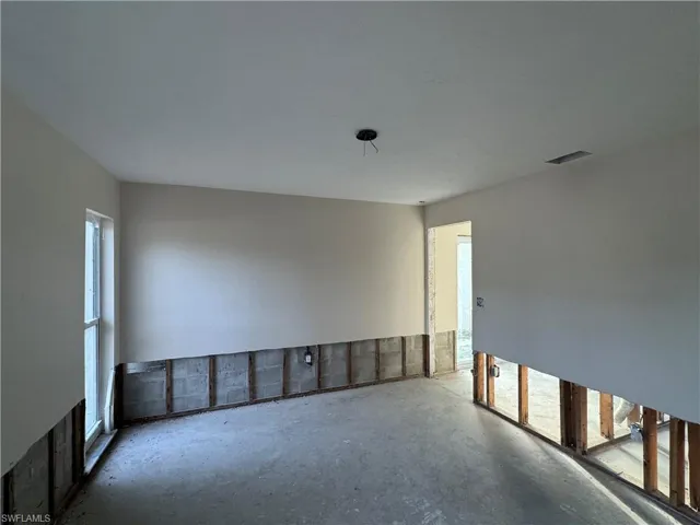 1683 Atlanta Plaza Dr, Sanibel, Florida 33957