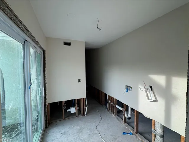 1683 Atlanta Plaza Dr, Sanibel, Florida 33957