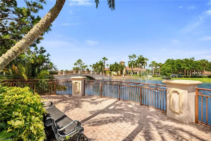 1293  Barrigona  CT, Naples, FL 34119