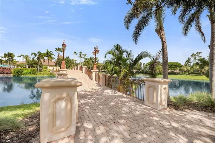 1293  Barrigona  CT, Naples, FL 34119
