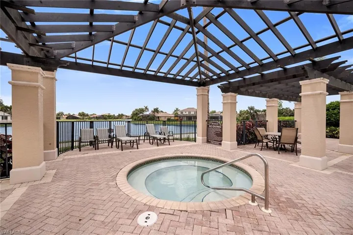 1293  Barrigona  CT, Naples, FL 34119