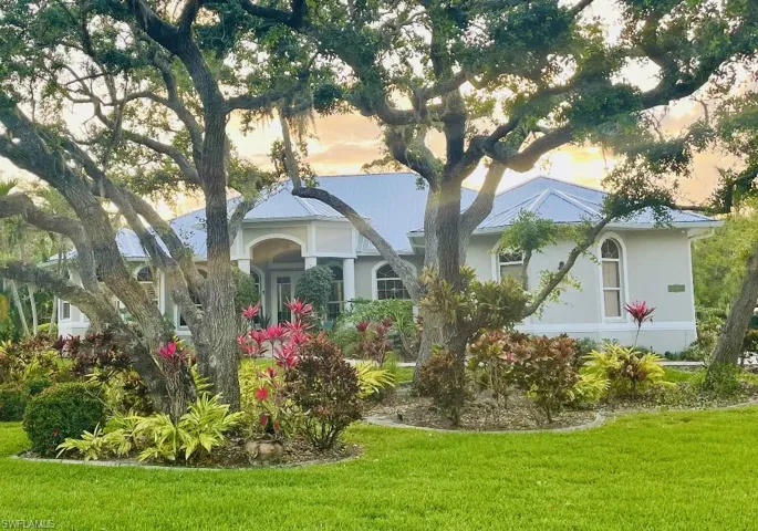 12741  Treeline  CT, North Fort Myers, FL 33903