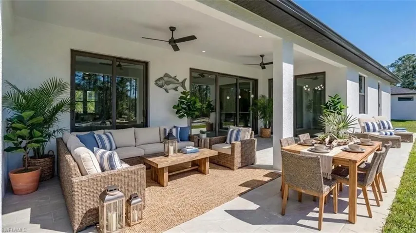 Virtually staged lanai