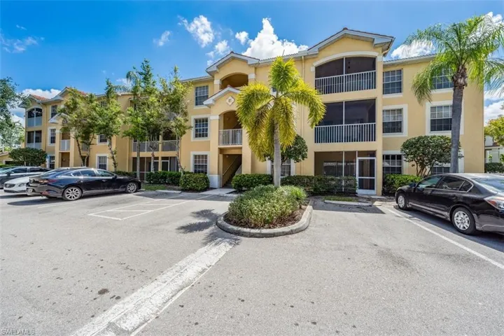 4610  Saint Croix  LN, Naples, FL 34109