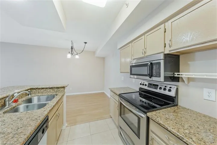4610  Saint Croix  LN, Naples, FL 34109