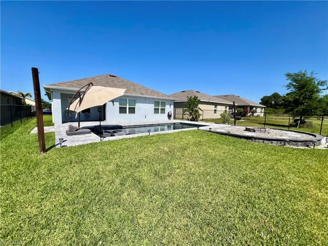 10293 Silver Pond Ln, Lehigh Acres, Florida 33936